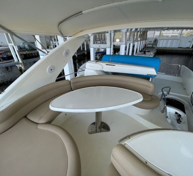 55’ Azimut Flybridge (3)